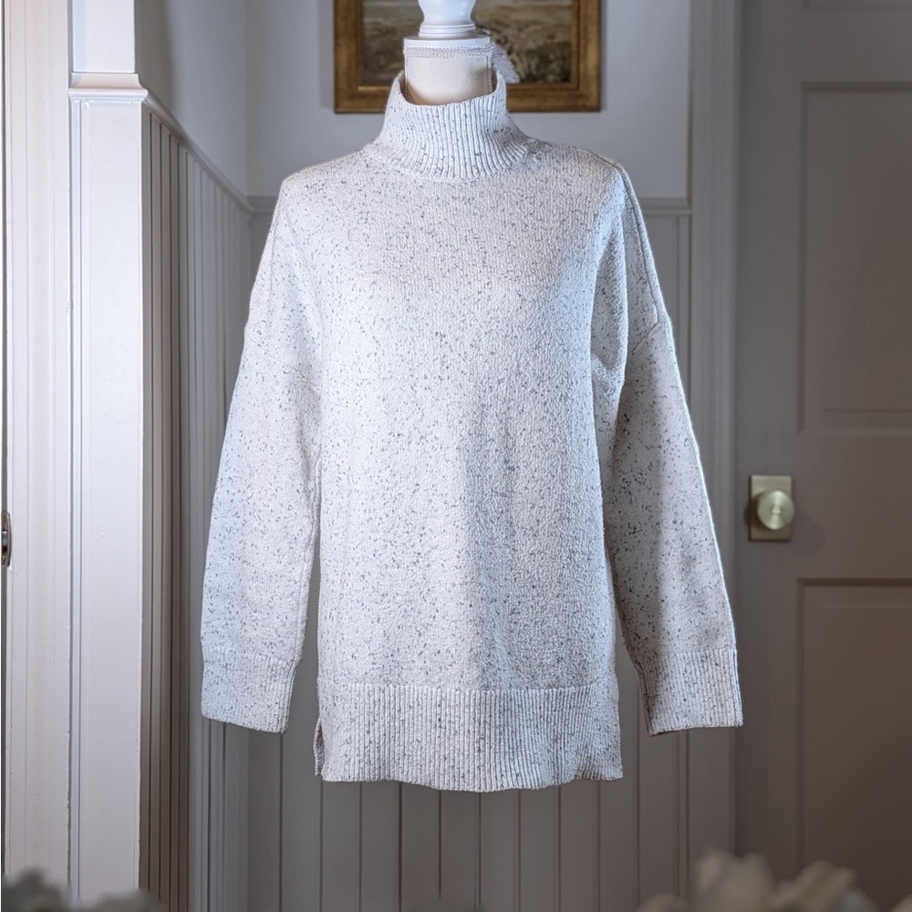 Abercrombie & Fitch Oversized Marled Turtleneck Tunic Sweater XS Cream Knit
